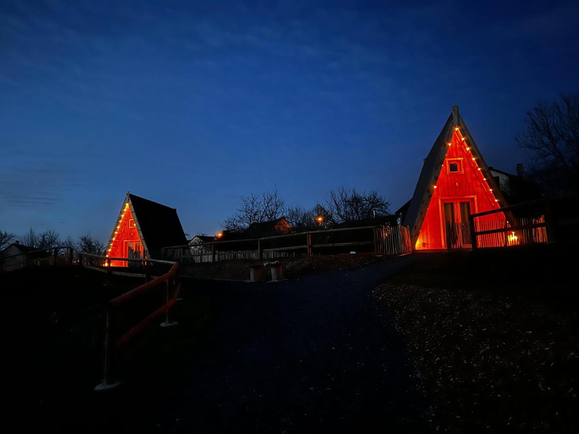Tiny House Ardennes Villa Fromelennes Eksteriør billede